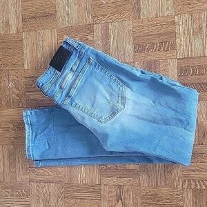Diamond Denim Distressed Jeans